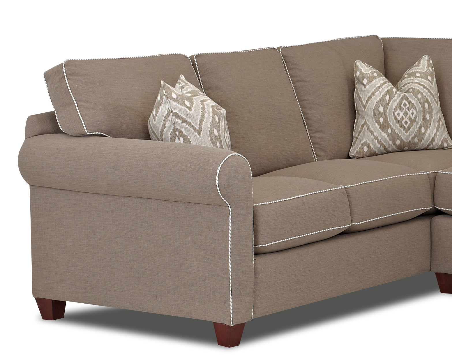Lillington D70230 Sectional Contrast Welt Sofas And Sectionals